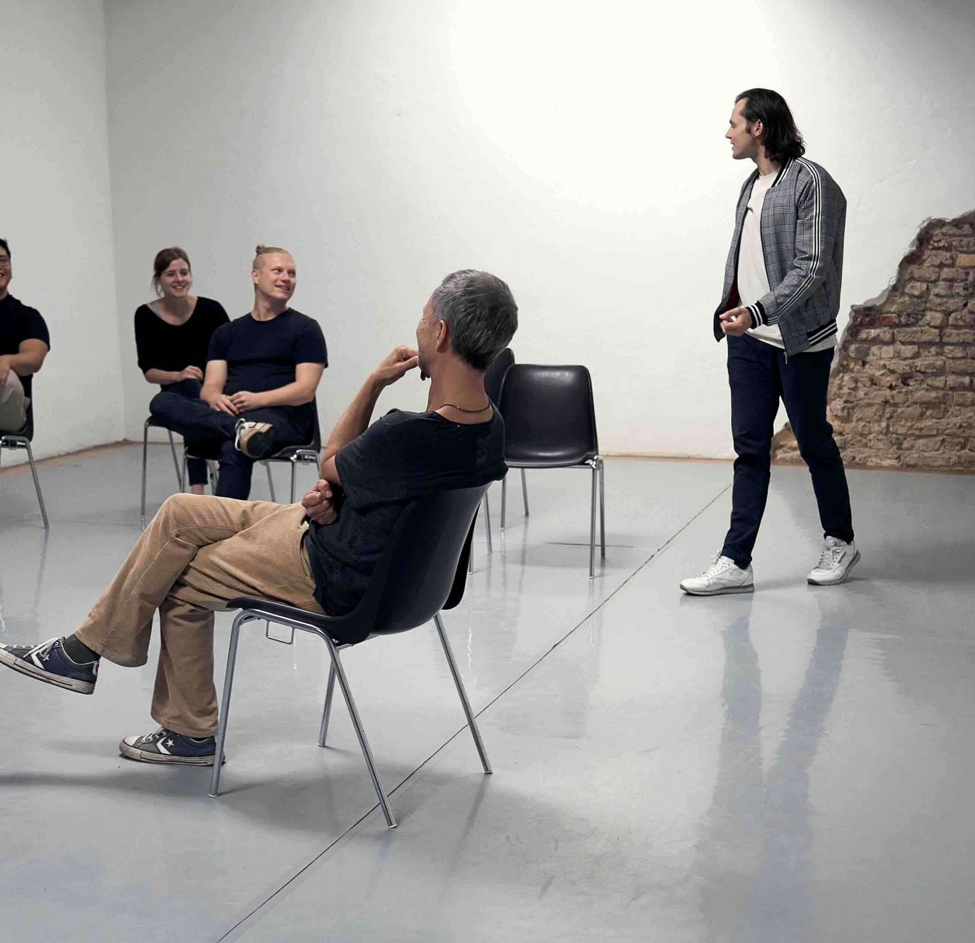 Teambuilding Hamburg mit Impro-Methoden Team Teambuilding Hamburg mit Impro-Methoden Team