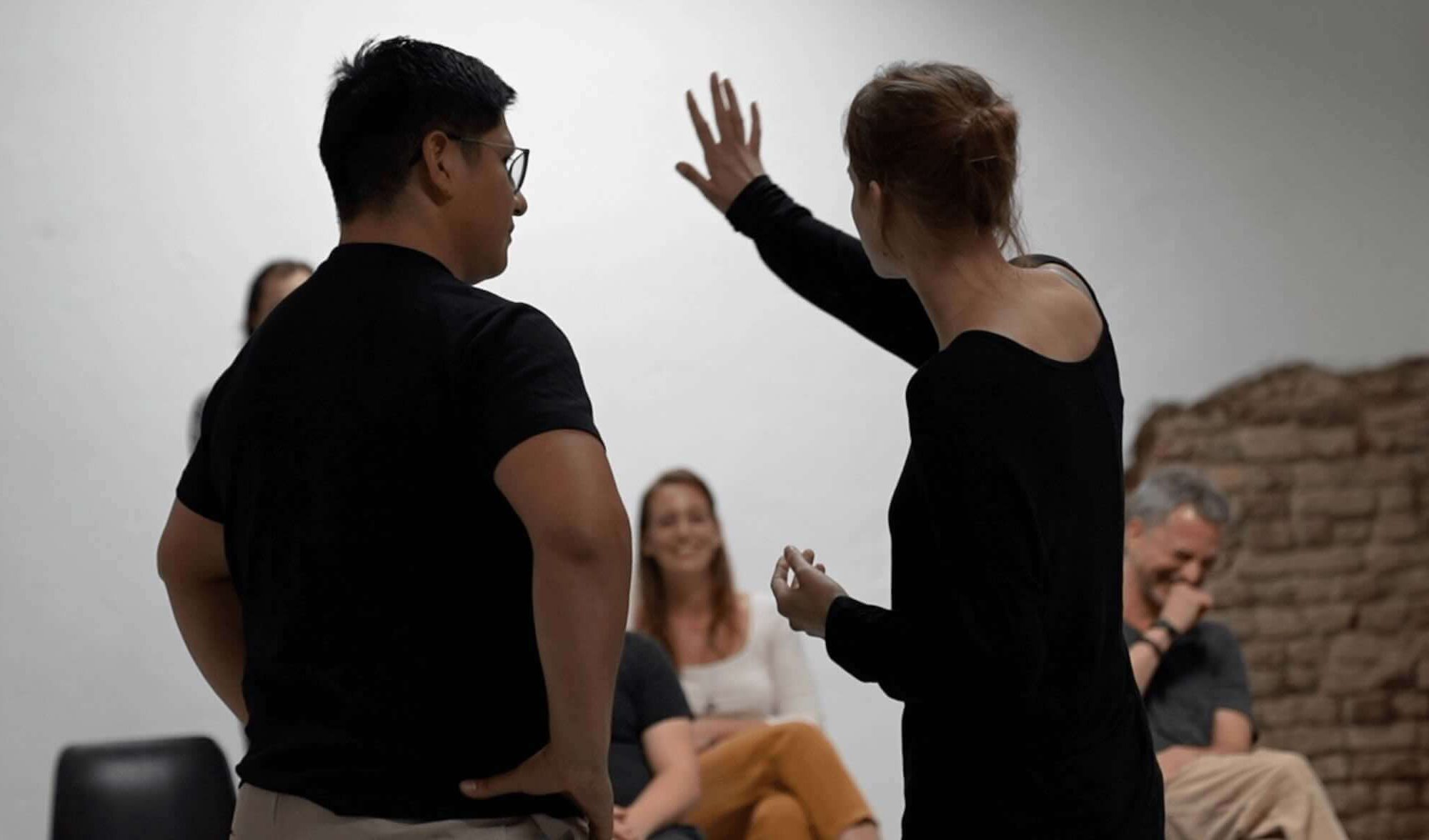 Teambuilding Frankfurt mit Impro-Methoden Team IMPROve